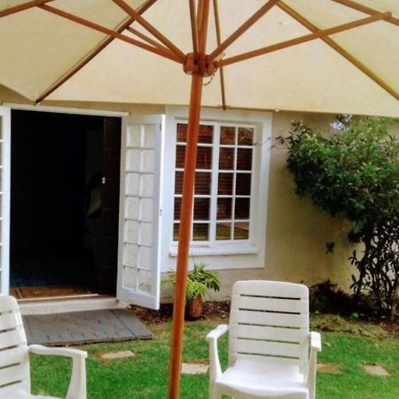 Cottage Guesthouse Pretoria-Noord Extérieur photo