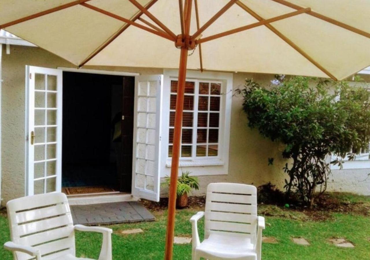 Cottage Guesthouse Pretoria-Noord Extérieur photo